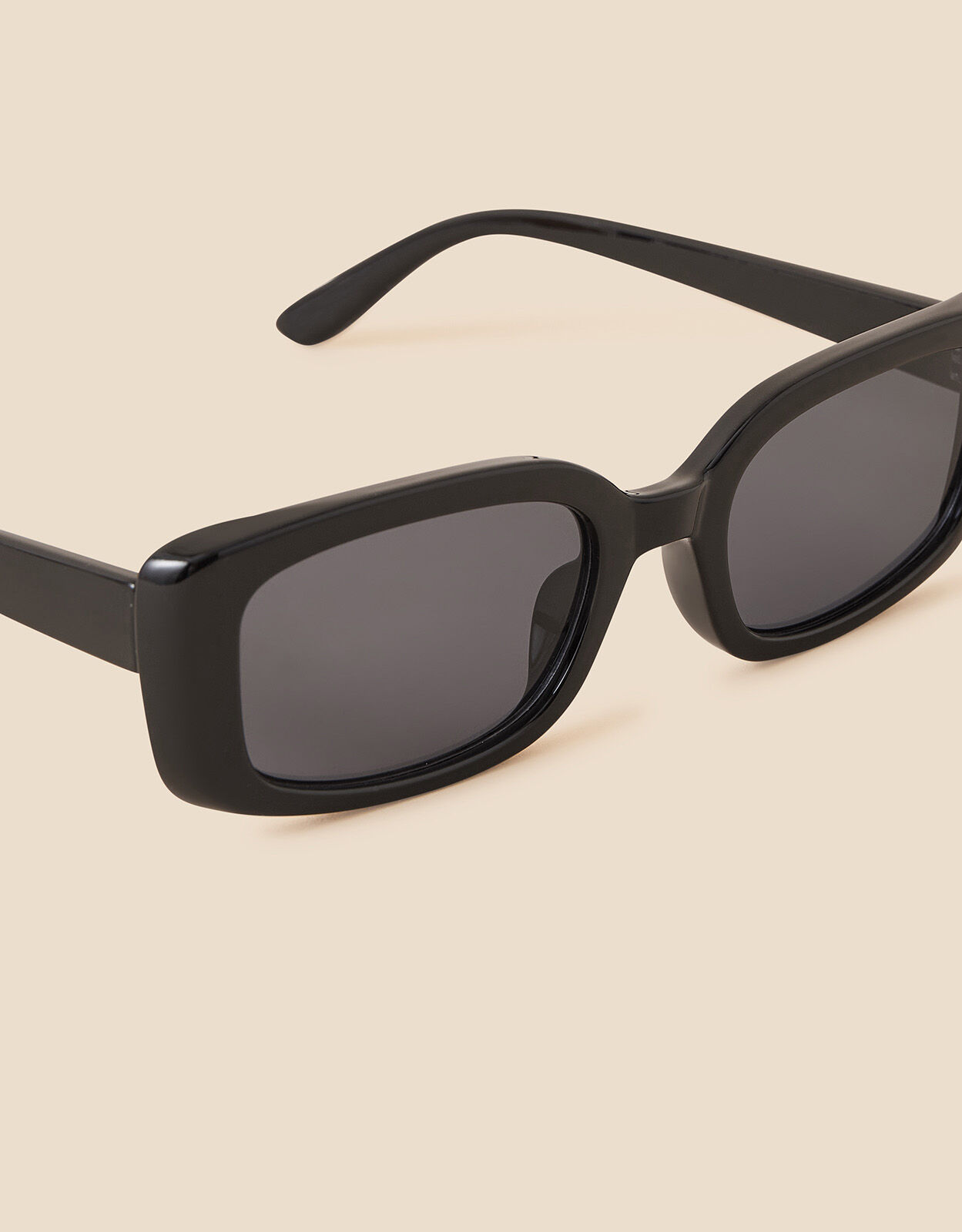 Plastic Narrow Rectangle Sunglasses